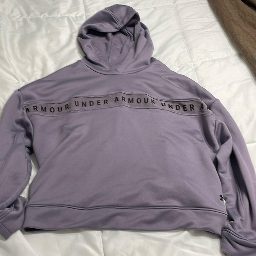 Under Armour hooded pullover